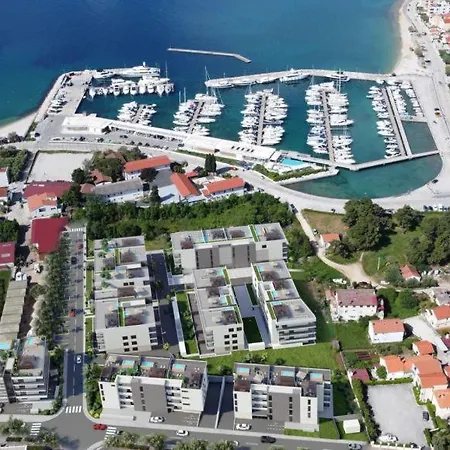 Luxury Mona With Garden & Jacuzzi In Zadar, Borik Задар