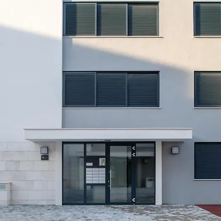 Apartman Luxury Mona With Garden & Jacuzzi In Zadar, Borik *