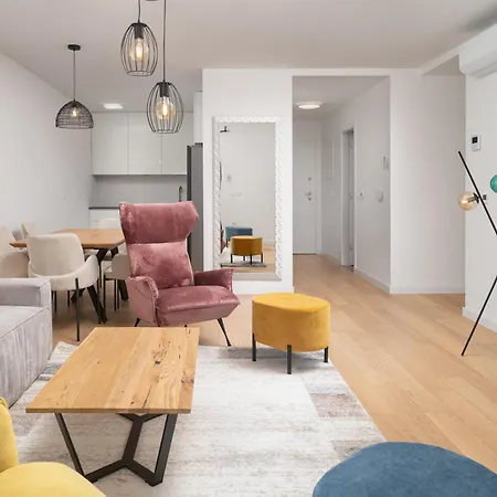 Luxury Mona With Garden & Jacuzzi In Zadar, Borik