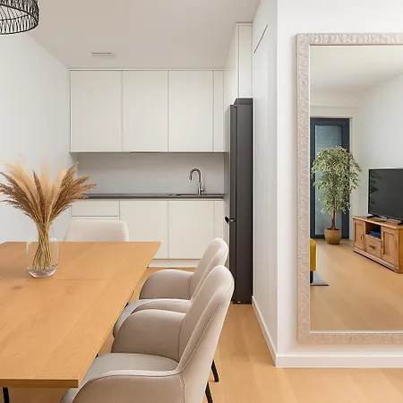 Luxury Mona With Garden & Jacuzzi In Zadar, Borik Zadar