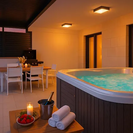 Luxury Mona With Garden & Jacuzzi In Zadar, Borik *