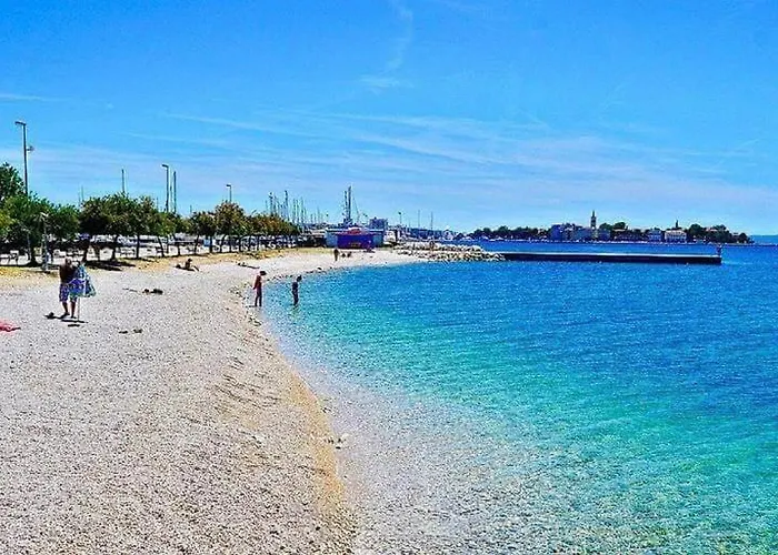 Apartment Luxury Mona With Garden & Jacuzzi In Zadar, Borik *